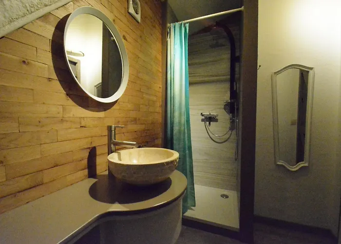 In With Roof Terrace, Garden, Bbq *